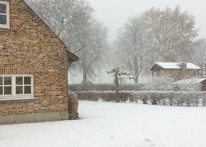 Oda ve Kahvaltı Ool Inclusive 4*